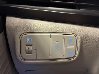 75010 : Hyundai Paris Nord - Goncourt Automobiles - HYUNDAI BAYON Intuitive - BAYON - Noir - Automate sequentiel - Essence sans plomb