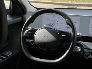 75010 : Hyundai Paris Nord - Goncourt Automobiles - HYUNDAI IONIQ 5 Creative - IONIQ 5 - Blanc - Automate à fonct. Continu - Courant électrique