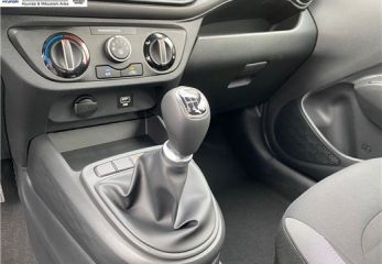 13200 : HYUNDAI Arles - Lexa Automobile - HYUNDAI i10 Intuitive - i10 III - Blanc - Boîte manuelle - Essence sans plomb