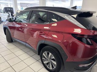 75010 : Hyundai Paris Nord - Goncourt Automobiles - HYUNDAI TUCSON Creative - TUCSON IV - Rouge - Boîte automatique - Essence / Courant électrique