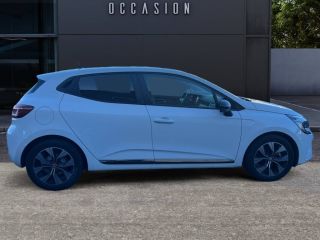 75010 : Hyundai Paris Nord - Goncourt Automobiles - RENAULT CLIO V Evolution - CLIO V - BLANC - Boîte hybride multimode - Essence / Courant électrique