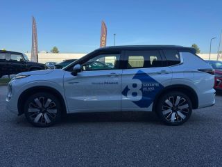 54520 : Hyundai Nancy - Théobald Automobiles - MITSUBISHI Outlander - Outlander - Diamond White Spéciale/Toit Noir - Transmission intégrale - Hybride rechargeable : Essence/Electrique