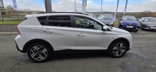 75010 : Hyundai Paris Nord - Goncourt Automobiles - HYUNDAI BAYON Creative - BAYON - Blanc - Automate sequentiel - Essence sans plomb