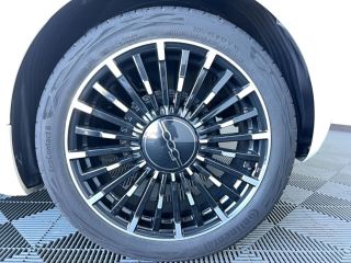 75010 : Hyundai Paris Nord - Goncourt Automobiles - FIAT 500e BERLINE MY22 SERIE 1 STEP 2 La Prima by Bocelli - 500 III - Blanc - Automate à fonct. Continu - Courant électrique