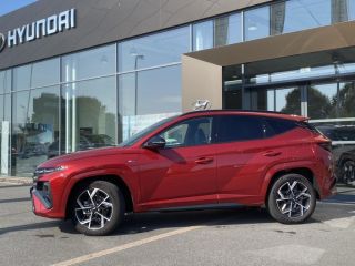 92250 : Hyundai Motor Company - HYUNDAI Tucson - Tucson - Ultimate Red Métal - Traction - Hybride : Essence/Electrique