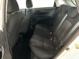 75010 : Hyundai Paris Nord - Goncourt Automobiles - HYUNDAI i20 Initia - i20 III - Blanc - Boîte manuelle - Essence sans plomb