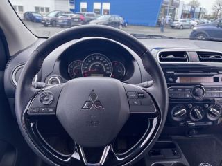 75010 : Hyundai Paris Nord - Goncourt Automobiles - MITSUBISHI SPACE STAR MY19 Black Collection - SPACE STAR II - Blanc - Boîte manuelle - Essence sans plomb