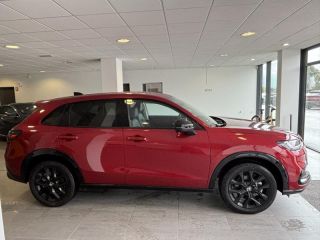 54520 : Hyundai Nancy - Théobald Automobiles - HONDA ZR-V - ZR-V - Rouge Radiant métallisée - Traction - Hybride : Essence/Electrique