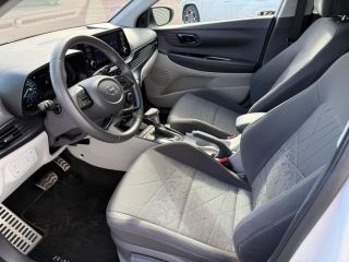 14112 : Hyundai Caen - Trajectoire Automobiles - HYUNDAI Bayon - Bayon - Atlas White - Traction - Essence/Micro-Hybride