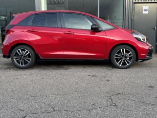 54520 : Hyundai Nancy - Théobald Automobiles - HONDA Jazz - Jazz - Rouge Cristallin Premium métallisé - Traction - Hybride : Essence/Electrique