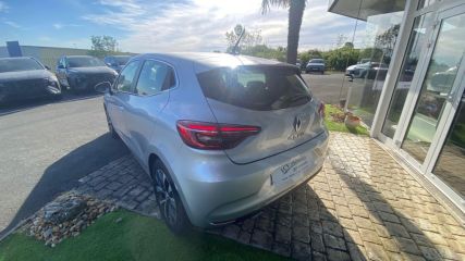 75010 : Hyundai Paris Nord - Goncourt Automobiles - RENAULT CLIO V Zen - CLIO V - Gris - Boîte manuelle - Essence ou gaz