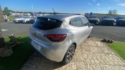 75010 : Hyundai Paris Nord - Goncourt Automobiles - RENAULT CLIO V Zen - CLIO V - Gris - Boîte manuelle - Essence ou gaz