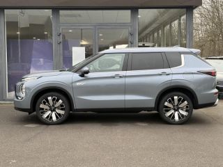 57100 : Hyundai Thionville - Théobald Automobiles - MITSUBISHI Outlander - Outlander - Moonstone Grey Premium - Transmission intégrale - Hybride rechargeable : Essence/Electrique