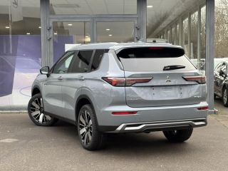 57100 : Hyundai Thionville - Théobald Automobiles - MITSUBISHI Outlander - Outlander - Moonstone Grey Premium - Transmission intégrale - Hybride rechargeable : Essence/Electrique