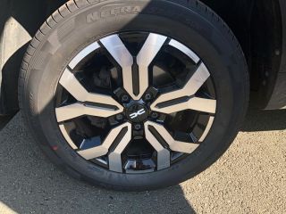 49070 : Hyundai Angers - Oceane Automobiles - DACIA DUSTER Journey - DUSTER II - Gris - Boîte automatique - Essence sans plomb