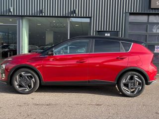 54520 : Hyundai Nancy - Théobald Automobiles - HYUNDAI Bayon - Bayon - Dragon Red Métal - Traction - Essence