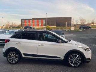 64100 : Hyundai Bayonne - Oceanic Auto - HYUNDAI i20 Active - i20 Active - Blanc - Traction - Essence