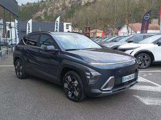 75010 : Hyundai Paris Nord - Goncourt Automobiles - HYUNDAI KONA Executive - KONA II - Denim Blue - Automate sequentiel - Essence / Courant électrique