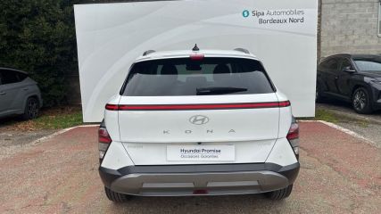 75010 : Hyundai Paris Nord - Goncourt Automobiles - HYUNDAI KONA Creative - KONA (02/2023) - BLANC - Automate sequentiel - Essence / Courant électrique