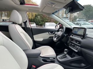 75010 : Hyundai Paris Nord - Goncourt Automobiles - HYUNDAI KONA HYBRID Executive - KONA - Rouge - Automate sequentiel - Essence / Courant électrique