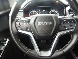 52000 : Hyundai Chaumont - Garage Michel Bazin - ISUZU D-Max - D-Max - Spash White - Transmission intégrale enclenc - Diesel