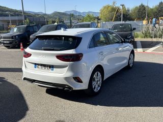 75010 : Hyundai Paris Nord - Goncourt Automobiles - KIA CEED Active - CEED III - Blanc - Boîte manuelle - Essence sans plomb