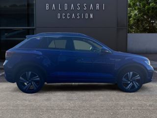 75010 : Hyundai Paris Nord - Goncourt Automobiles - VOLKSWAGEN T-ROC R-Line - T-ROC - BLEU FONCE - Automate sequentiel - Essence sans plomb