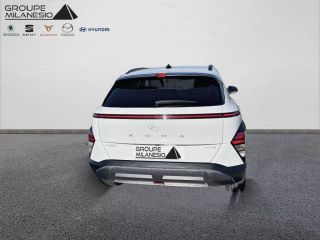 75010 : Hyundai Paris Nord - Goncourt Automobiles - HYUNDAI KONA Creative - KONA (02/2023) - ATLAS WHITE - Automate sequentiel - Essence / Courant électrique