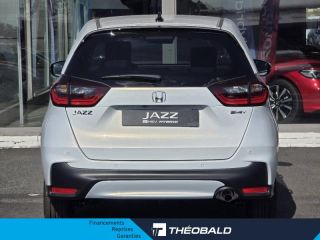 57200 : Hyundai Sarreguemines - Theobald Automobiles - HONDA Jazz - Jazz - Blanc Perle Premium nacré - Traction - Hybride : Essence/Electrique