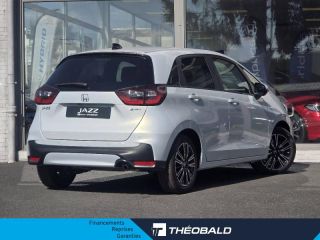 57200 : Hyundai Sarreguemines - Theobald Automobiles - HONDA Jazz - Jazz - Blanc Perle Premium nacré - Traction - Hybride : Essence/Electrique