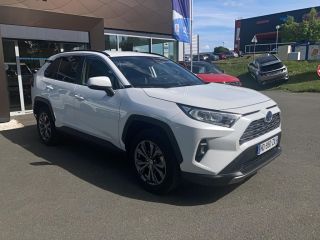 75010 : Hyundai Paris Nord - Goncourt Automobiles - TOYOTA RAV4 HYBRIDE MY22 Lounge - RAV4 V - Blanc - Automate à fonct. Continu - Essence / Courant électrique