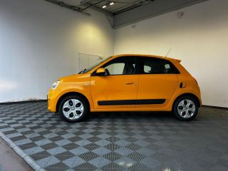 75010 : Hyundai Paris Nord - Goncourt Automobiles - RENAULT TWINGO III Zen - TWINGO III - Jaune - Boîte manuelle - Essence sans plomb