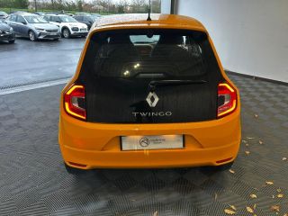 75010 : Hyundai Paris Nord - Goncourt Automobiles - RENAULT TWINGO III Zen - TWINGO III - Jaune - Boîte manuelle - Essence sans plomb