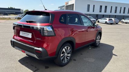 75010 : Hyundai Paris Nord - Goncourt Automobiles - SUZUKI S-CROSS Style - S-CROSS II - Rouge - Boîte manuelle - Essence sans plomb