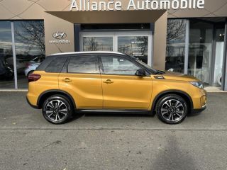 28600 : Hyundai Chartres - Alliance Automobile - SUZUKI Vitara - Vitara - So'Color Solar Yellow Pearl/Black métal - Transmission intégrale - Hybride : Essence/Electrique