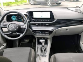 92250 : Hyundai Motor Company - HYUNDAI i20 - i20 - Intense Blue Métal - Traction - Essence/Micro-Hybride