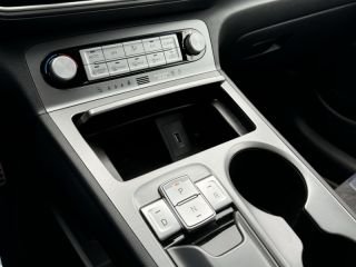92250 : Hyundai Motor Company - HYUNDAI Kona - Kona - Chalk White Métal - Traction - Electrique