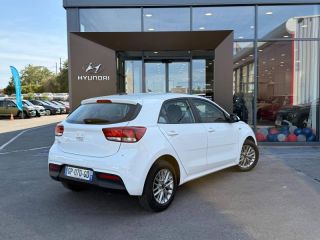 72100 : Hyundai Le Mans - GCH LE MANS - KIA Rio - Rio - Blanc - Traction - Essence