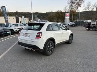75010 : Hyundai Paris Nord - Goncourt Automobiles - FIAT 600  - 600 - Blanc - Boîte automatique - Essence sans plomb