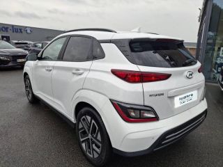 56000 : Hyundai Vannes - Park Lann Automobiles - HYUNDAI Kona - Kona - Chalk White Métal - Traction - Electrique