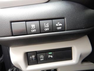 52000 : Hyundai Chaumont - Garage Michel Bazin - SUZUKI Swift - Swift - Burning Red Pearl Metal - Traction - Essence/Micro-Hybride