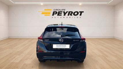 75010 : Hyundai Paris Nord - Goncourt Automobiles - NISSAN LEAF N-Connecta - LEAF II - SCHWARZ MET / NOIR MET. - Automate à fonct. Continu - Courant électrique