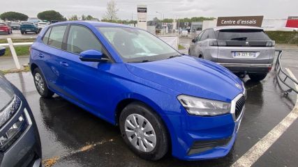 75010 : Hyundai Paris Nord - Goncourt Automobiles - SKODA FABIA Active - FABIA IV - Bleu - Boîte manuelle - Essence sans plomb