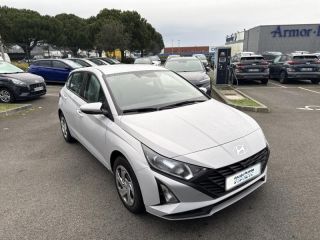 56000 : Hyundai Vannes - Park Lann Automobiles - HYUNDAI i20 - i20 - Atlas White - Traction - Essence