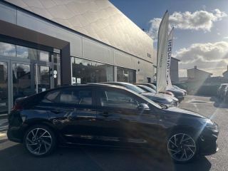 95100 : Hyundai Argenteuil - BNA - HYUNDAI i30 Fastback - i30 Fastback - Phantom Black Métal - Traction - Essence/Micro-Hybride