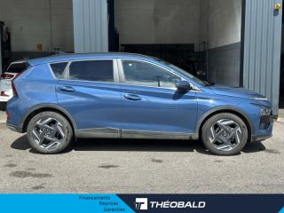 54520 : Hyundai Nancy - Théobald Automobiles - HYUNDAI Bayon - Bayon - Vibrant Blue Métal - Traction - Essence