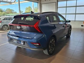 54520 : Hyundai Nancy - Théobald Automobiles - HYUNDAI Bayon - Bayon - Vibrant Blue Métal - Traction - Essence