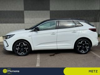 54520 : Hyundai Nancy - Théobald Automobiles - OPEL Grandland - Grandland - Blanc Jade brillant/Toit Noir - Traction - Hybride rechargeable : Essence/Electrique
