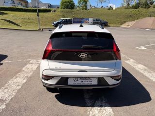 75010 : Hyundai Paris Nord - Goncourt Automobiles - HYUNDAI BAYON Creative - BAYON - Blanc - Automate sequentiel - Essence sans plomb