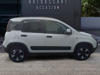 75010 : Hyundai Paris Nord - Goncourt Automobiles - FIAT PANDA City Cross - PANDA III - Blanc - Boîte manuelle - Essence sans plomb